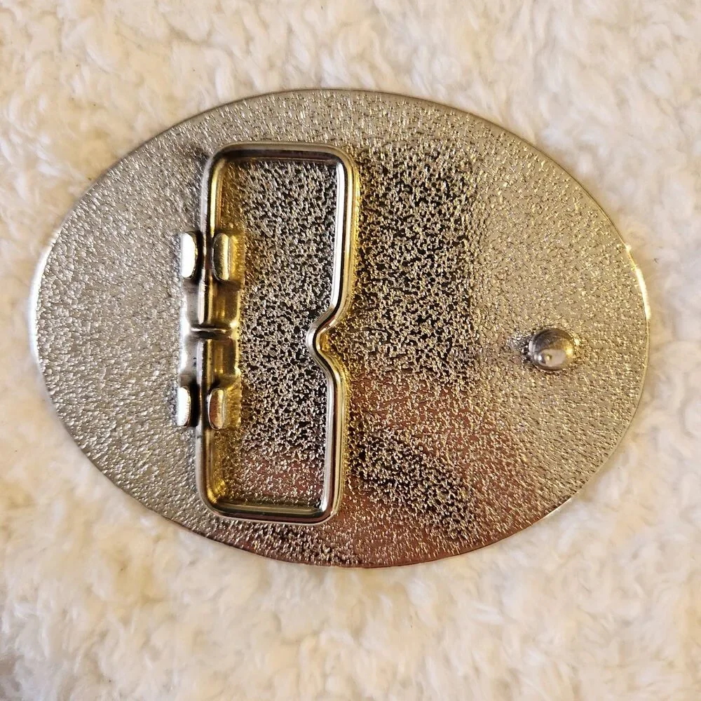 Vintage 3" Silver Gold Tone Flying Eagle Over Trees w/Sunburst Oval Belt Buckle - Picture 2 of 3